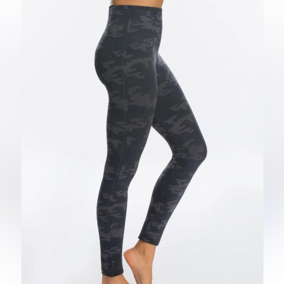 Spanx look at me now camo leggings size Small - Picture 2 of 7